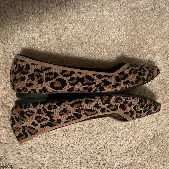 Torrid LEOPARD STRETCH KNIT POINTED TOE FLAT (WW) - Picture 6 of 11